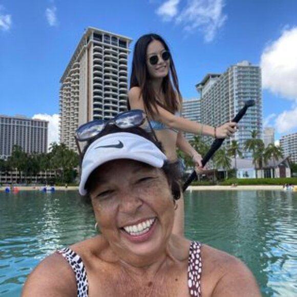 Meet your Posher, Mary - Picture 2 of 7